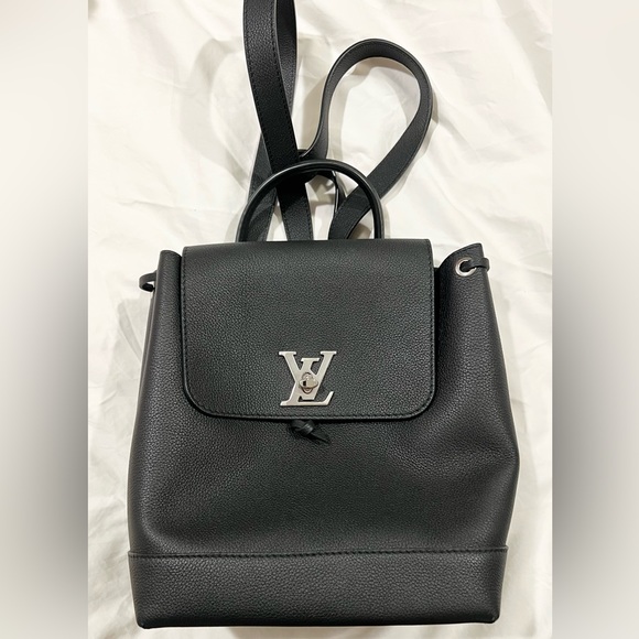 Louis Vuitton Lockme Backpack - Picture 2 of 4